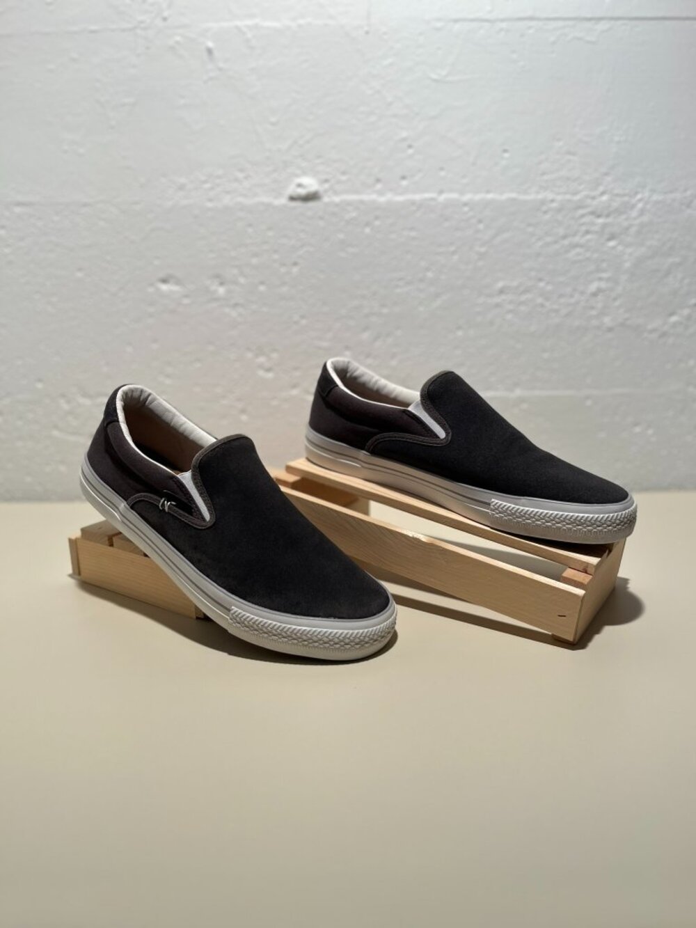 New Republic Men's Canvas Slip-on Cork Bed Shoes